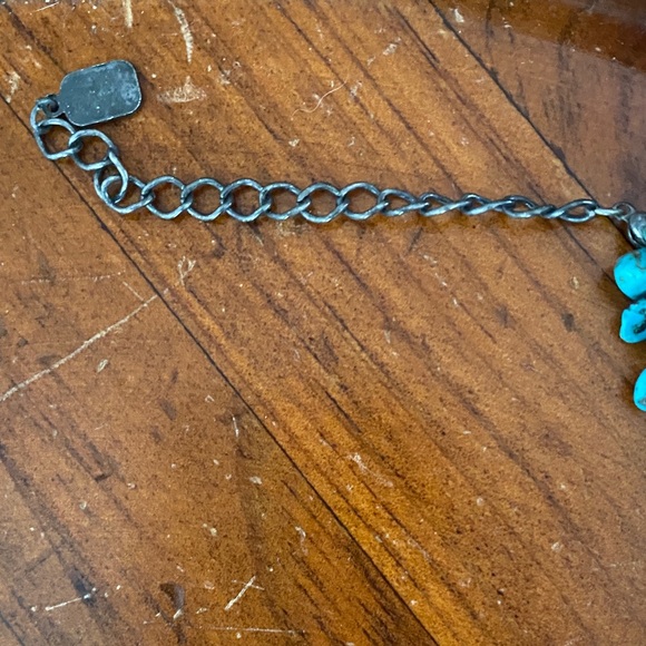 Elegant Turquoise Beaded Necklace - Picture 7 of 7